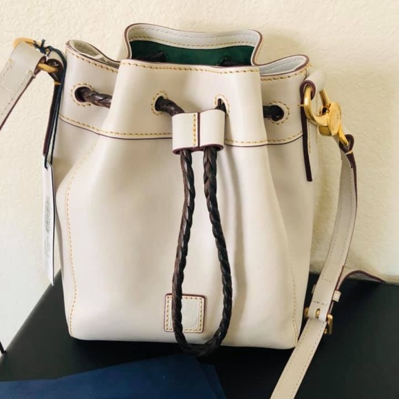 Dooney & Bourke Handbags - NWT Dooney & Bourke Ecru Sm Hattie Florentine bag
